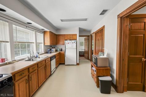 547 E Main Street Ravenna OH 44266