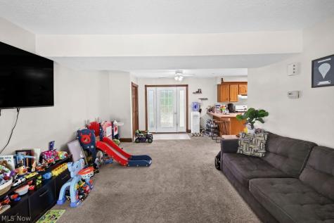 547 E Main Street Ravenna OH 44266