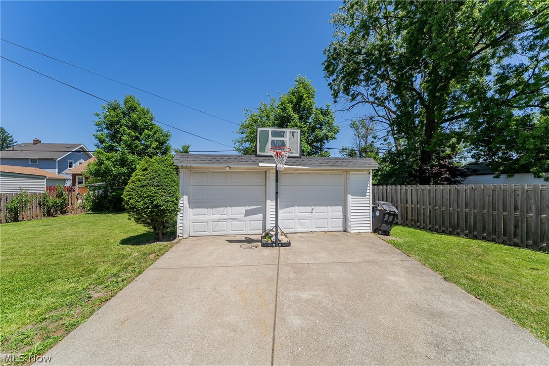 4408 Archmere Avenue Cleveland OH 44109
