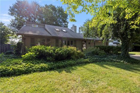 231 Sunset Drive Berea OH 44017