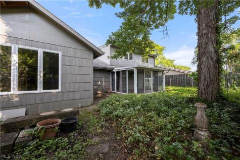 231 Sunset Drive Berea OH 44017