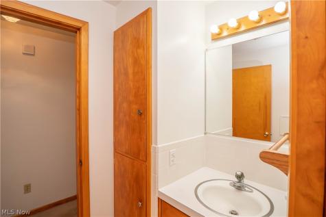 6501 Ravenna Avenue Louisville OH 44641