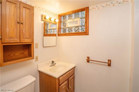 6501 Ravenna Avenue Louisville OH 44641