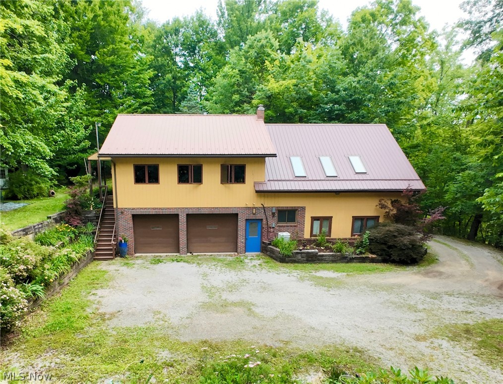 6721 Township Road 319 Millersburg OH 44654