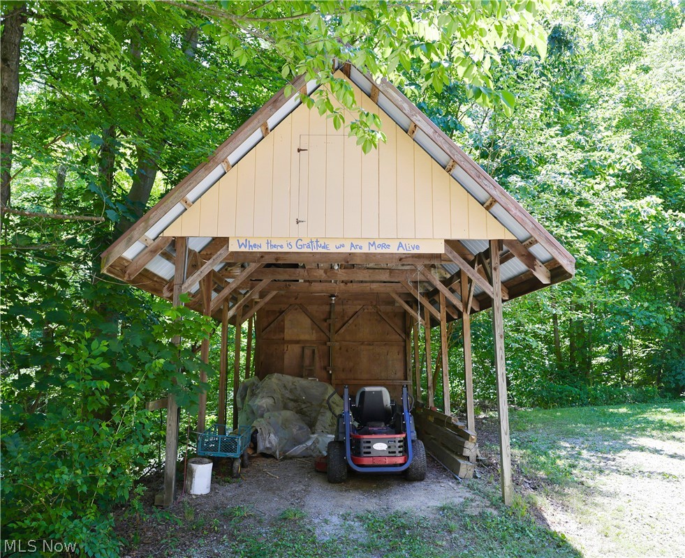 6721 Township Road 319 Millersburg OH 44654