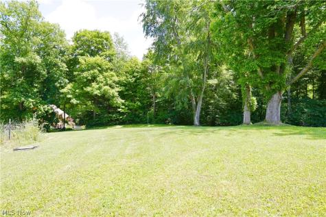 6721 Township Road 319 Millersburg OH 44654