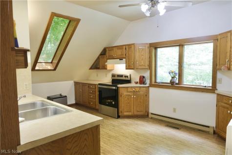 6721 Township Road 319 Millersburg OH 44654