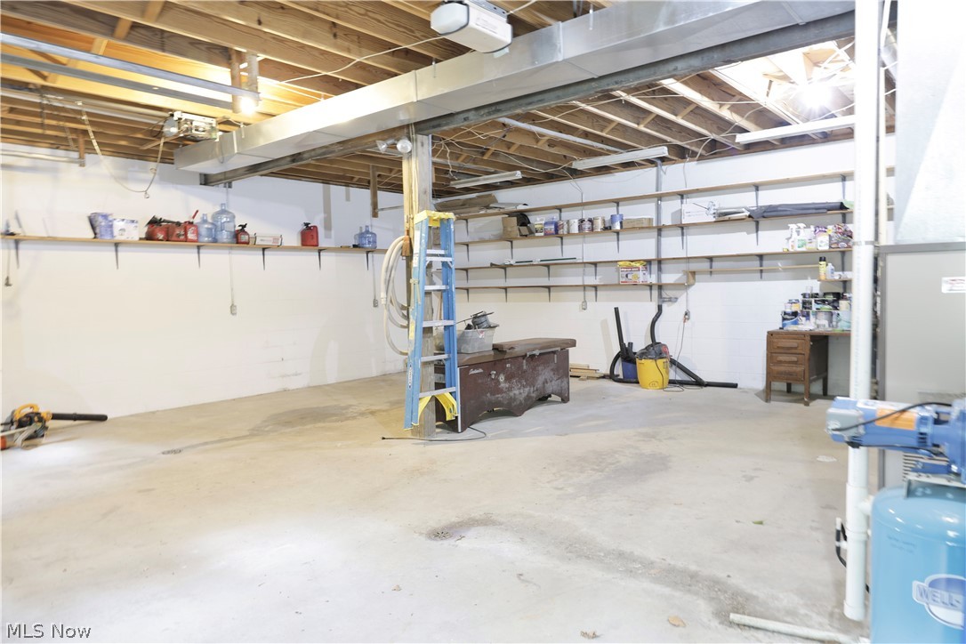 6721 Township Road 319 Millersburg OH 44654