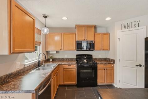 4028 Willow Way Kent OH 44240
