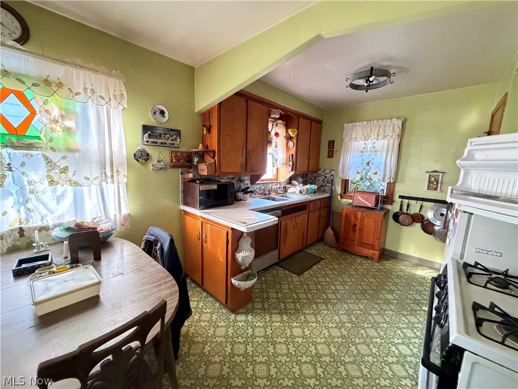 6526 Westminster Drive Parma OH 44129