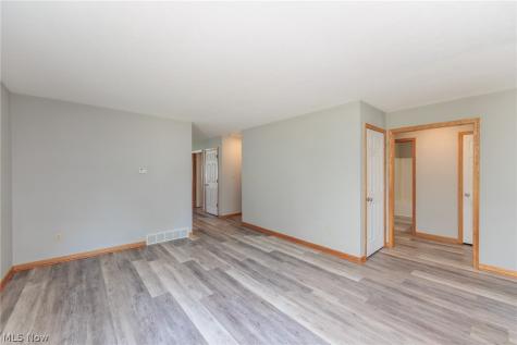 711 Bisson Avenue Akron OH 44307