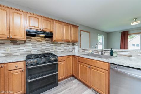 711 Bisson Avenue Akron OH 44307