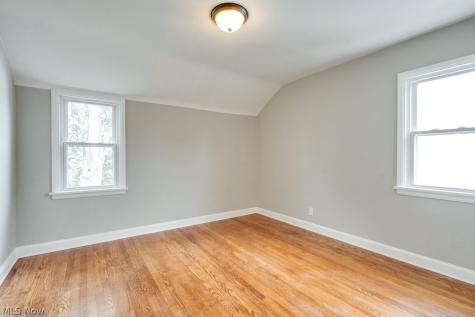 14702 Caldwell Avenue Cleveland OH 44111