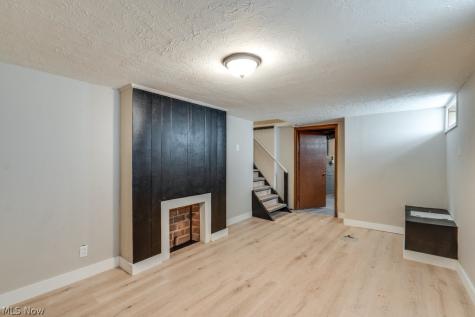 14702 Caldwell Avenue Cleveland OH 44111