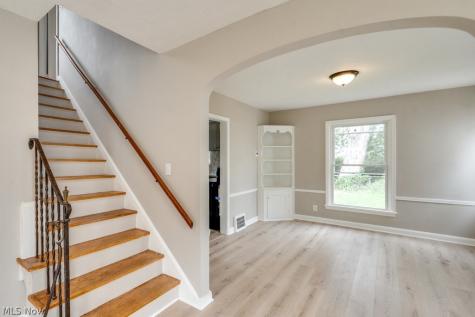 14702 Caldwell Avenue Cleveland OH 44111