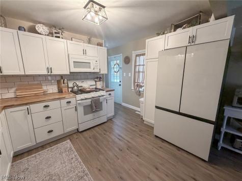 3931 Hopkins Road Youngstown OH 44511
