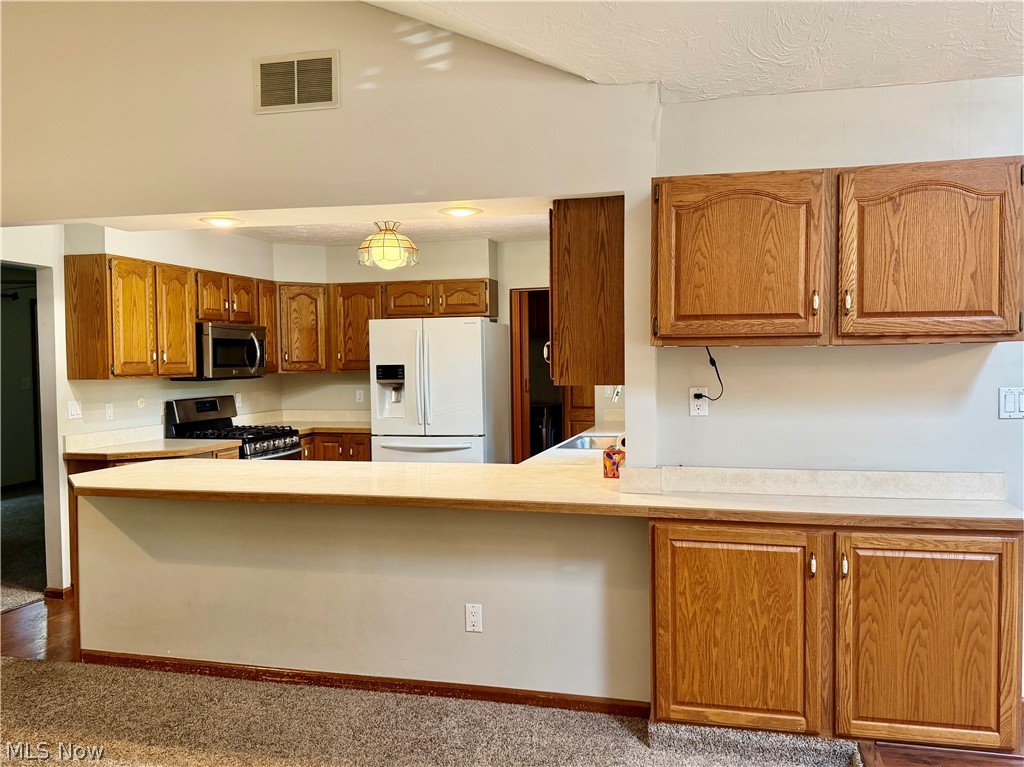 2067 Ridgeland Drive Avon OH 44011