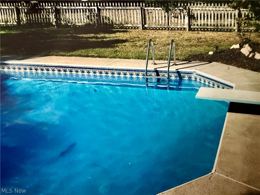 2067 Ridgeland Drive Avon OH 44011
