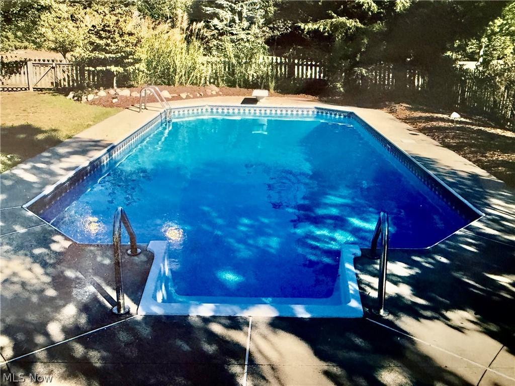 2067 Ridgeland Drive Avon OH 44011