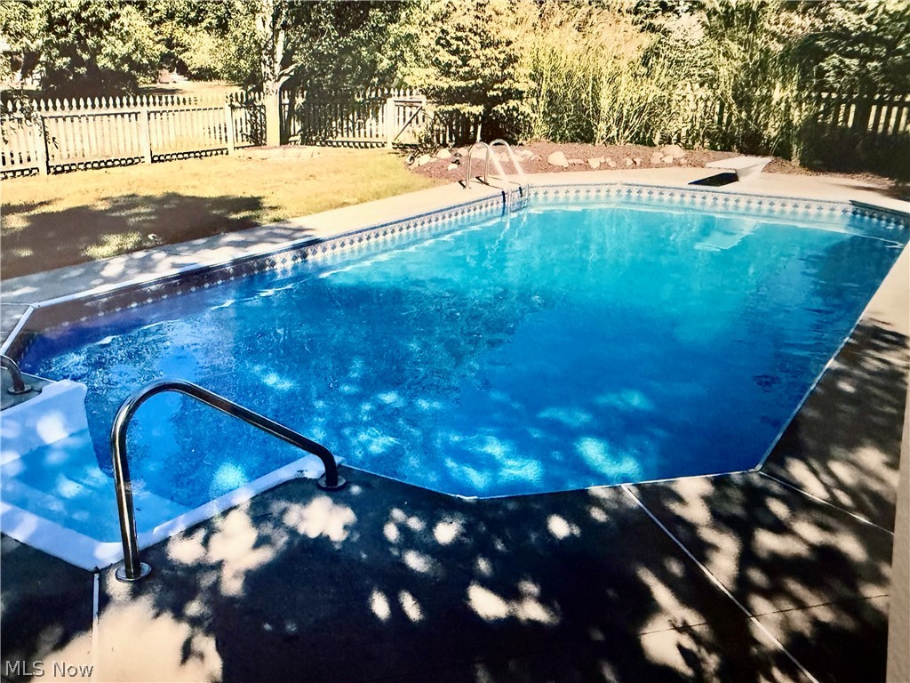 2067 Ridgeland Drive Avon OH 44011