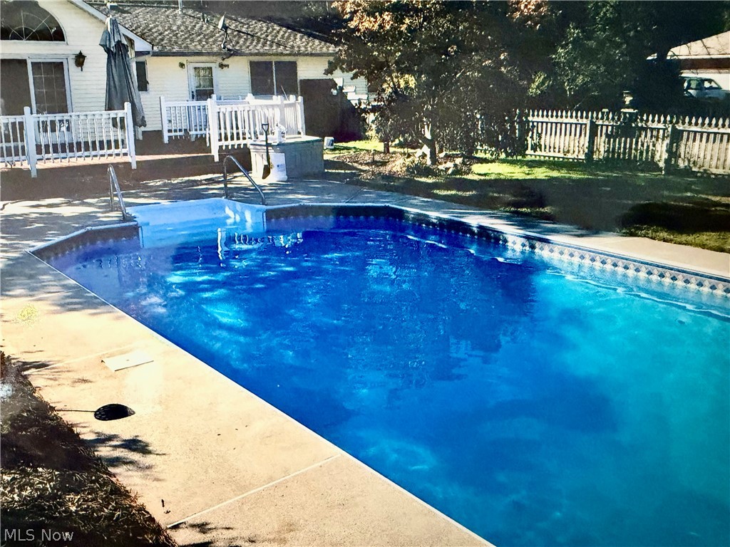2067 Ridgeland Drive Avon OH 44011