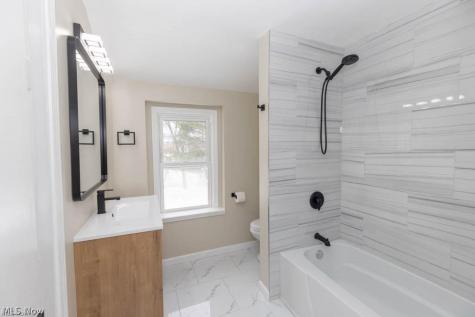 4059 Colony Road South Euclid OH 44121