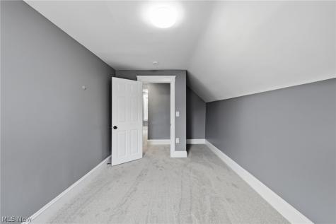 6003 Ellen Avenue Cleveland OH 44102