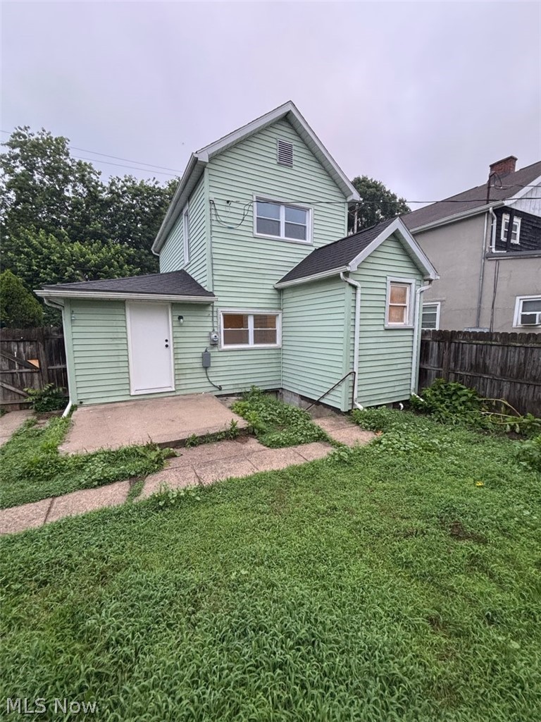219 3rd Drive SE New Philadelphia OH 44663