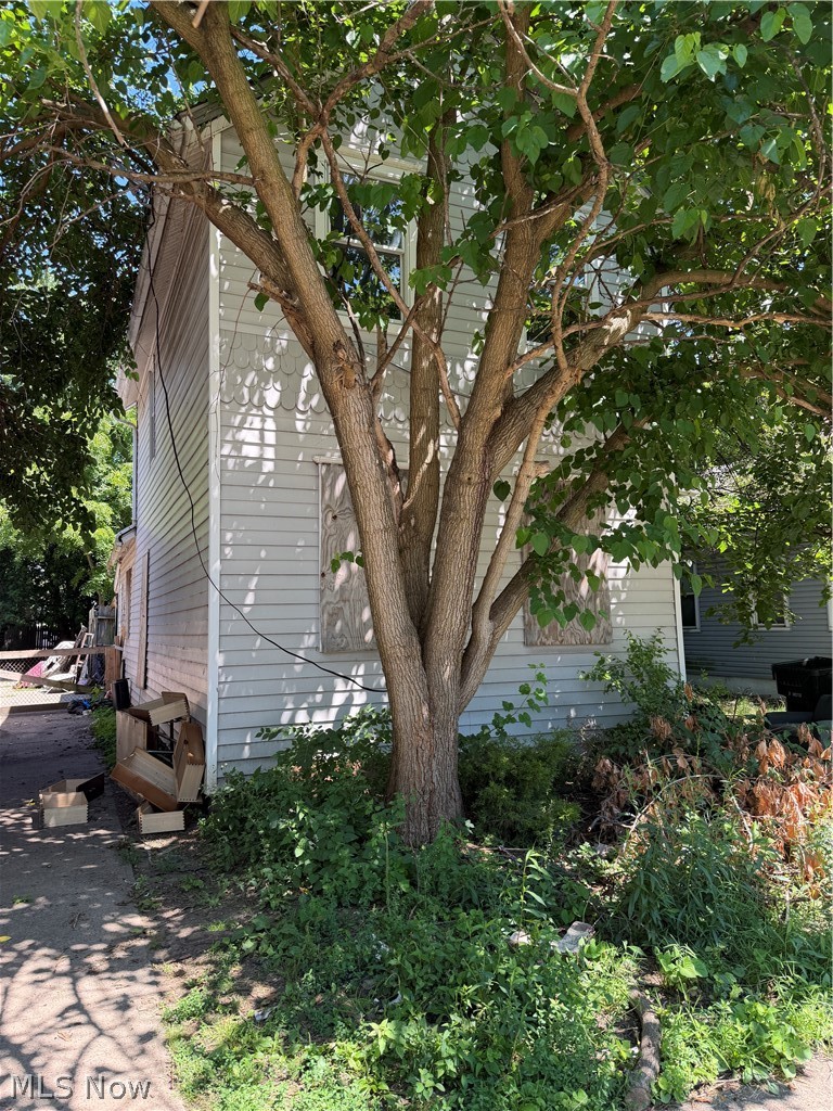 1929 W 57th Street Cleveland OH 44102