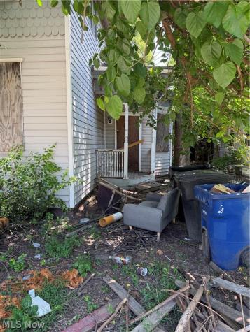 1929 W 57th Street Cleveland OH 44102