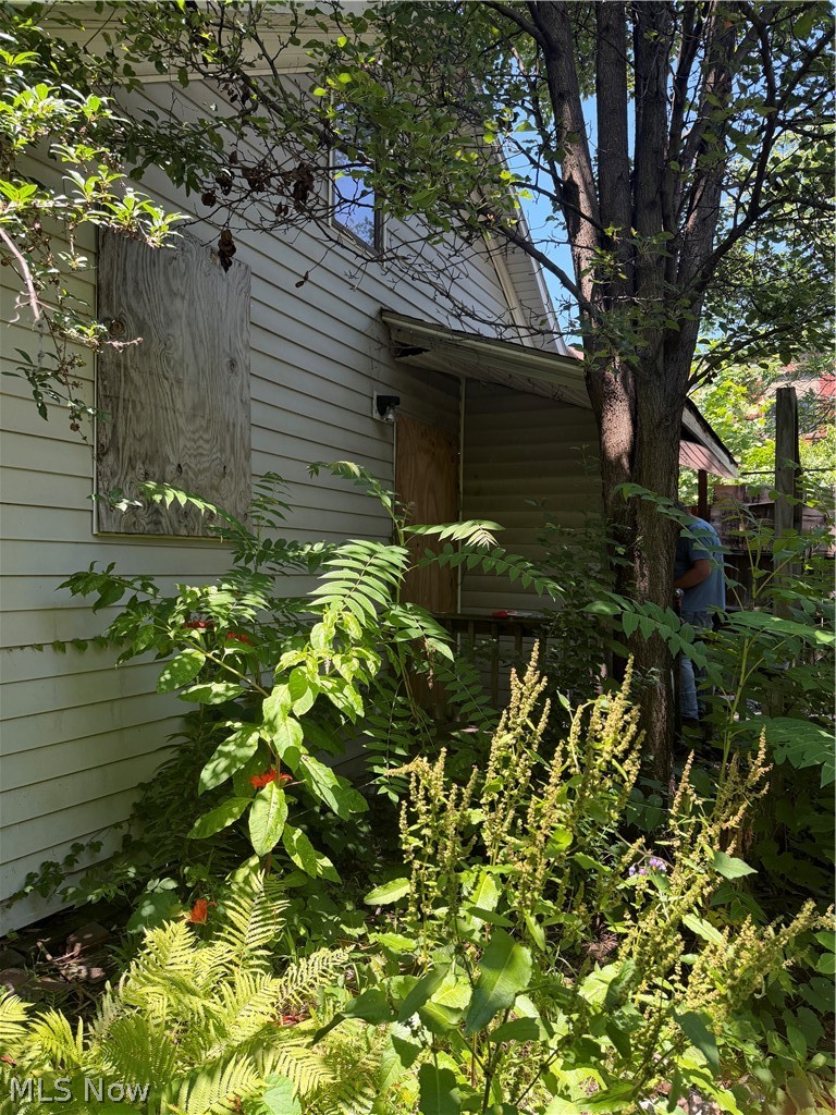 1929 W 57th Street Cleveland OH 44102