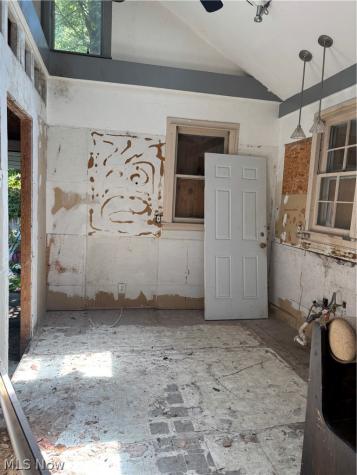 1929 W 57th Street Cleveland OH 44102