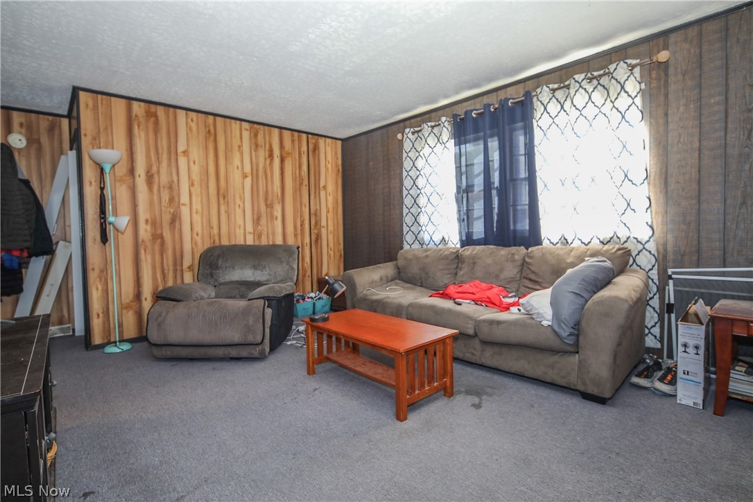 401 W Vine Street Martins Ferry OH 43935