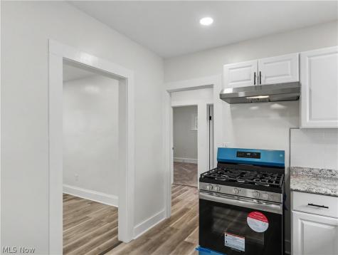 12407 Farringdon Avenue Cleveland OH 44105
