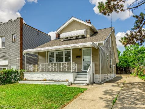 12407 Farringdon Avenue Cleveland OH 44105