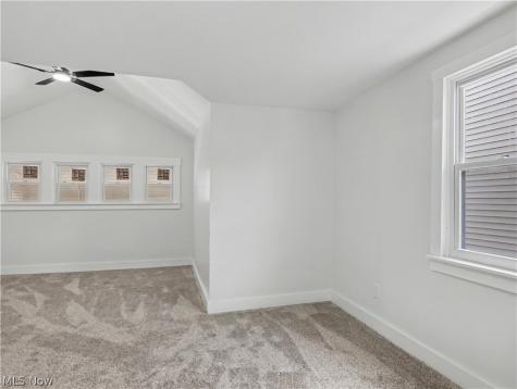 12407 Farringdon Avenue Cleveland OH 44105