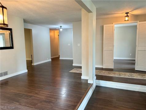 14360 Walking Stick Way Strongsville OH 44136