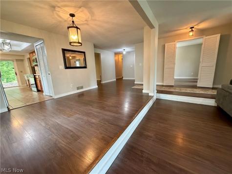 14360 Walking Stick Way Strongsville OH 44136