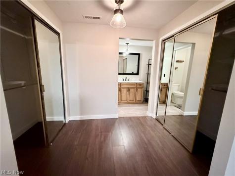 14360 Walking Stick Way Strongsville OH 44136