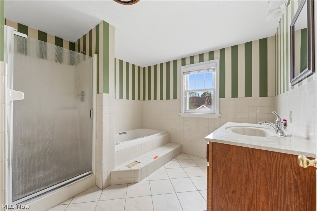 215 Harter Avenue NW Canton OH 44708