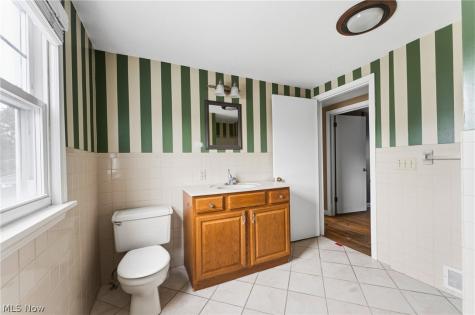 215 Harter Avenue NW Canton OH 44708