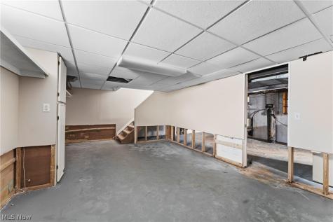 215 Harter Avenue NW Canton OH 44708