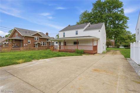215 Harter Avenue NW Canton OH 44708