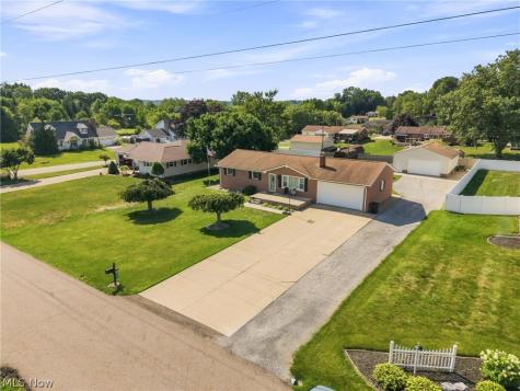 5570 Foxford Street SW Canton OH 44706