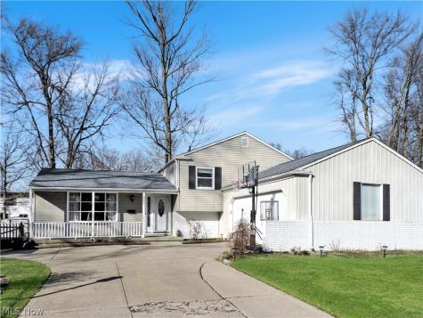 940 Bennett Drive Elyria OH 44035