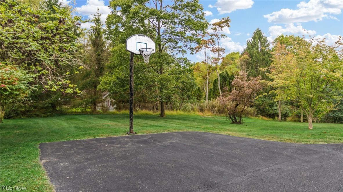 1965 Dunzweiler Drive Zanesville OH 43701