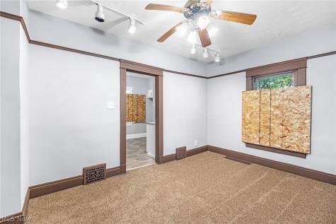 1584 E 94th Street Cleveland OH 44106