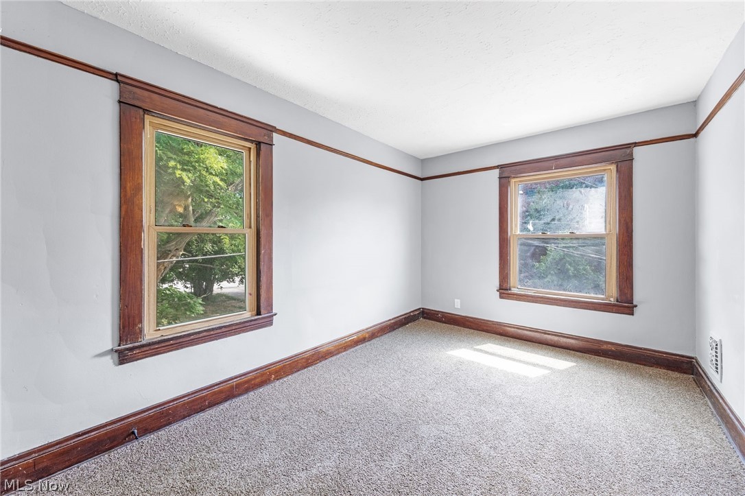 1584 E 94th Street Cleveland OH 44106