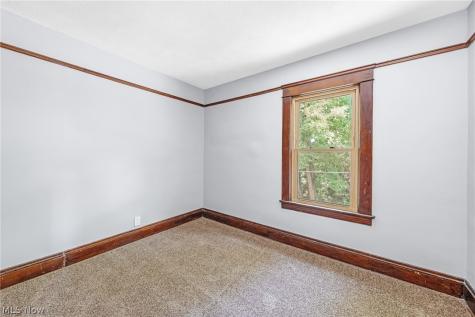 1584 E 94th Street Cleveland OH 44106