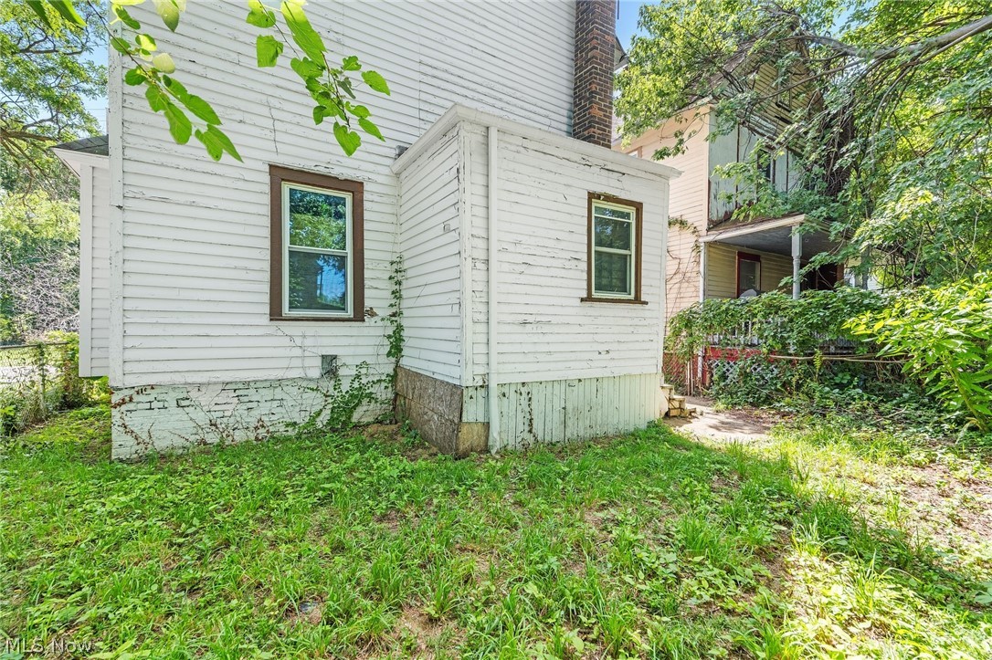 1584 E 94th Street Cleveland OH 44106